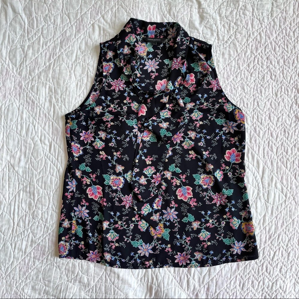 Banana Republic sleeveless tie-neck shell